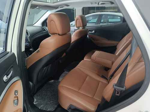 Hyundai Santa Fe 3.3 7l 4wd Aut. 5p