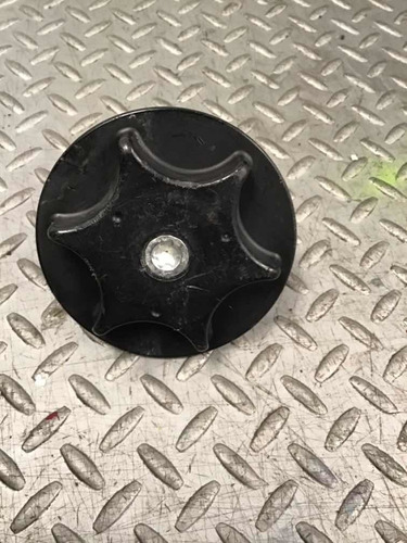 Tuerca Refaccion Nissan Titan 4x4 5.6 V8 Aut 2010/2015 (Usado)