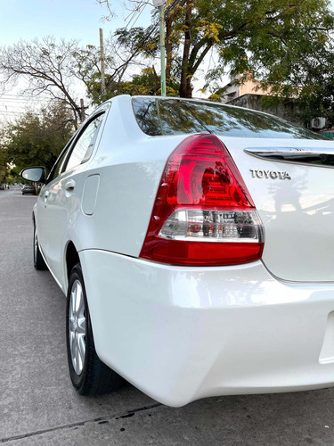 Toyota Etios 1.5 Sedan Xls 2017