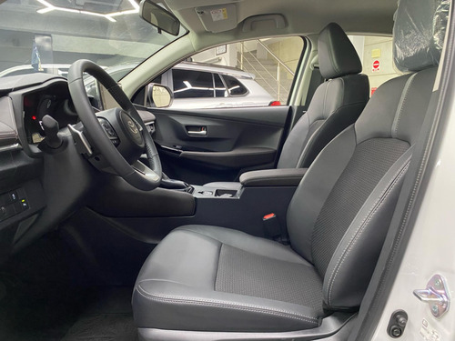 Toyota Yaris G 2025