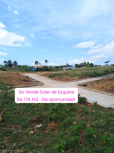 Se Vende Solar De 145 M2  De Esquina En Villa Mella 