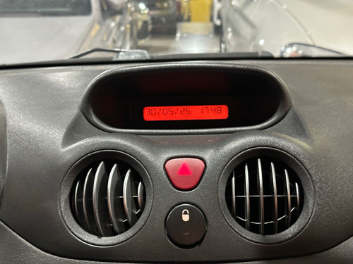 Citroën C3 1.4 I EXCLUSIVE 8V FLEX 4P MANUAL