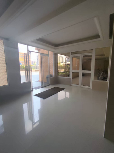 Anbl Vende Apartamento En Los Magos Planta Electrica Total