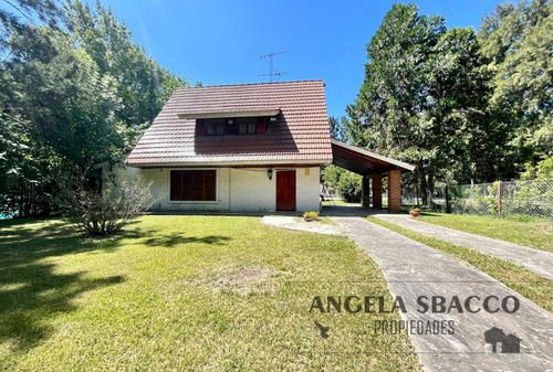 Quinta En Venta En Barrio, Parque Exaltación.