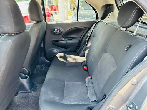 Nissan March 5p Exclusive L4/1.6 Aut