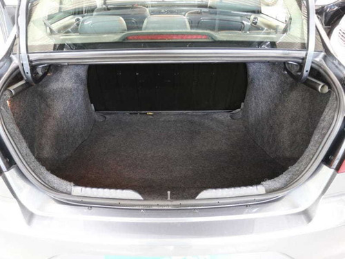 Imagem 14 de 15 de Volkswagen Voyage 1.6 Msi Flex 8v 4p
