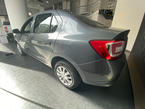Imagen 4 de 25 de Renault Logan Life 1.6 Patentado Oferta 2023 Tomo Permuta Jl