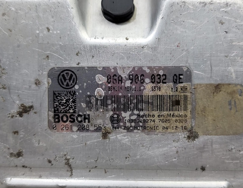 Computadora Ecu Jetta Bora 2005-2006 2.5l 06a906032qe Libre (Usado)