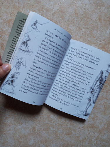 Livro - Contos E Lendas Dos Cavaleiros Da Távola Redonda (Usado)