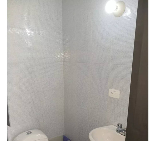 Alquila Moderna Oficina Ubicada En La Torre Empresarial Más Exclusiva De La Viña Valencia, Centro A1