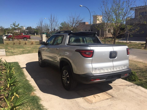 Fiat Toro Freedom At9 2021