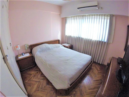 Imagen 11 de 14 de Depto 4 Amb Con Balcon Centrico // Necochea 174