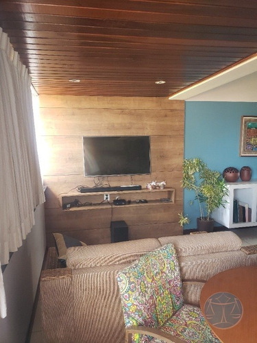 Imagem 8 de 15 de Excelente Apartamento No Bairro Do Tirol - V-11724