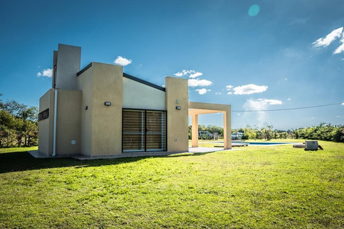 Imagen 4 de 11 de Venta De Quincho Con Pileta Y Forestacion En Junin (ba)