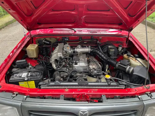 Mazda B2600 2.6 B2600