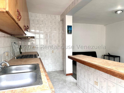 En Venta Apartamento En San Bernardino. Cod Flex: 25-23362