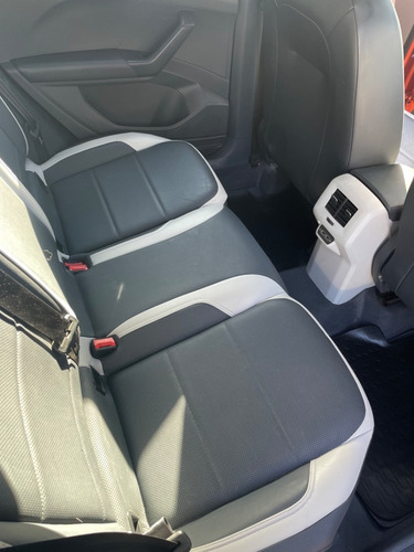 Imagen 14 de 15 de Volkswagen T-cross 1.6 Highline At 6 2019