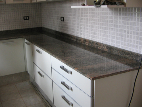 Mesada De Cocina De 1.40x0.60mts Granito Natural Negro Boreal