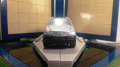 Priviet Suv Luxury Mercedes Benz Ml 320 Maisto Hw 1 (Usado)