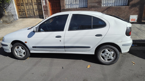 Renault Megane 1.9 Rt