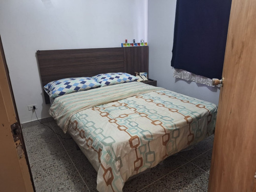 Vendo Townhouse 138 Mts. Conjunto Res. Estancia Las Margaritas Cuatro Habitaciones Y Tres Baños.