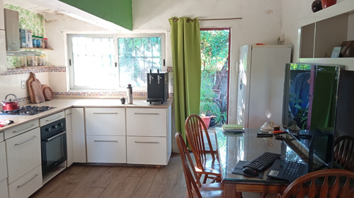 Chalet Zona Costa Urbana Al Sur + Barbacoa Con Parrillero + Construcción Multipropósito