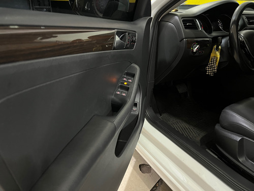 Volkswagen Vento 1.4 Comfortline 150cv At