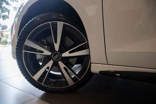 Audi A3 2.0 40 TFSI MHEV SEDAN PERFORMANCE BLACK S-TRONIC