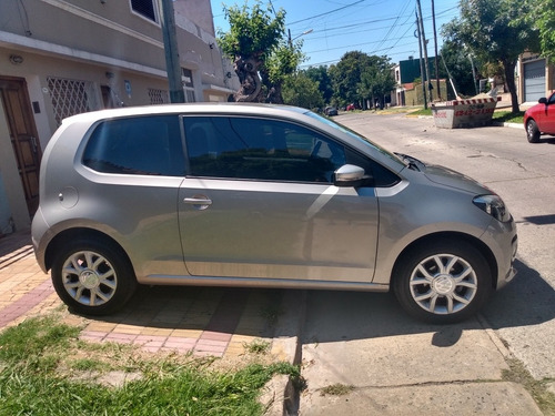 Volkswagen Up! 2015 1.0 High Up! 75cv 3 P