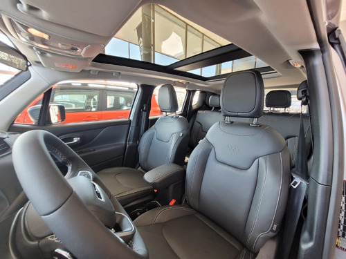 Imagen 17 de 25 de Jeep Renegade 1.3 T270 Longitude 2023 0km E/ Inmediata.