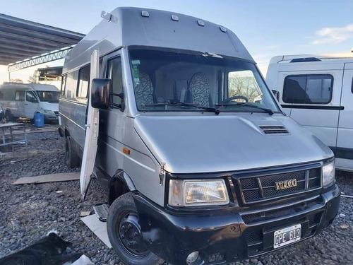 Imagen 3 de 18 de Motorhome Iveco Daily 2007 180000km - Equipado Y Homologado