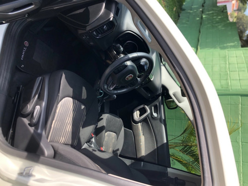 Imagem 3 de 5 de Fiat Toro 1.8 Aut. Flex Freedom
