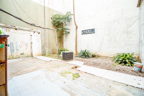 Venta O Alquiler De Local En Recoleta