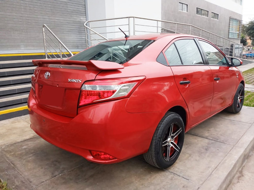 Imagen 2 de 9 de Toyota Yaris