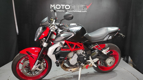 Imagen 6 de 11 de Motofeel Cdmx - Mv Agusta Brutale 675 @motofeelmx