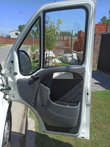 Imagen 7 de 16 de Fiat Ducato 2016 2.3 Maxicargo Mjet Te C/abs+aa