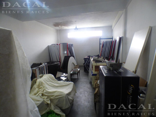 Depósito En Venta En La Plata Calle 119 E/ 526 Y 527 Dacal Bienes Raices