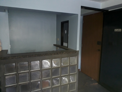 Imagen 2 de 10 de Se Vende Consultorio Odontológico