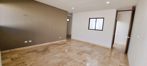 Casa De Una Planta, 3 Recámaras Y Piscina En Venta En Chacté Residencial, Dzitya