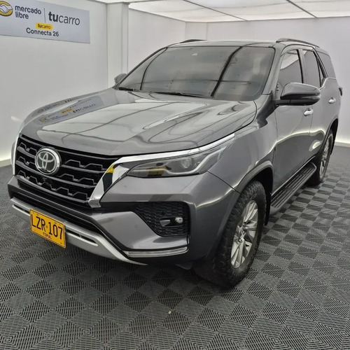 Toyota Fortuner 2.4 SRV
