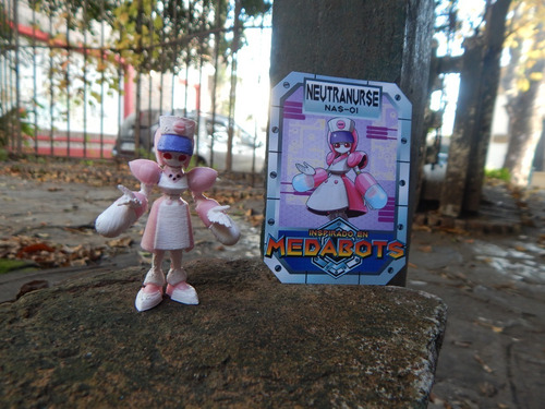 Medabots Neutranurse Desarmable Figura 3d Pixelados_