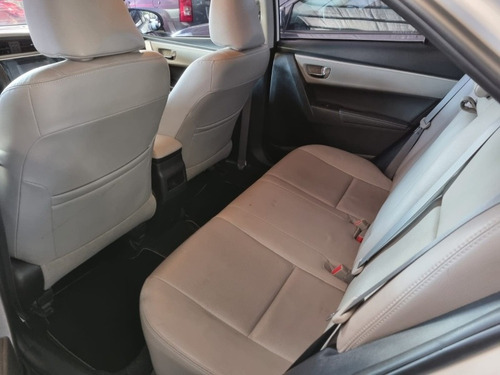 Imagen 7 de 10 de Toyota Corolla 1.8 Xei Cvt Pack 140cv 2017 44520482