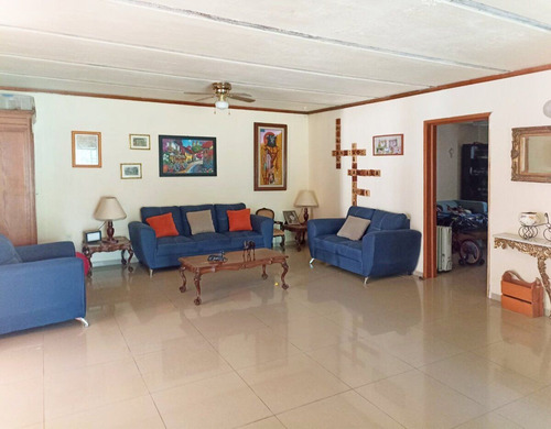 Casa De Descanso, El Arenal, Emiliano Zapata, Jalisco
