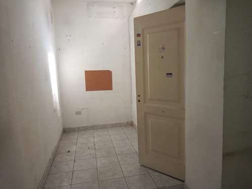 Imagen 4 de 6 de Local 4x27m² - Ramos Mejía