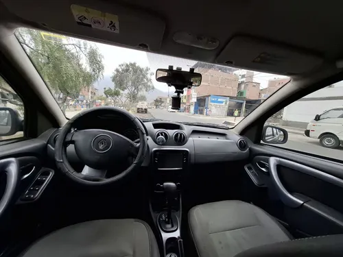 Renault Duster Automática