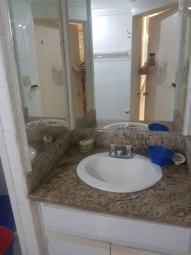 Imagen 11 de 15 de Se Vende Apartamento En Res. Coral Suite, Chichiriviche (gla-1096)