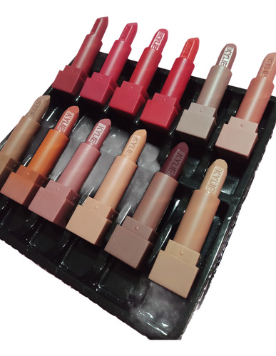 Caja De Labiales En Barra Kylie Oferta