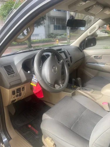 Toyota Fortuner 2.7l 4x4