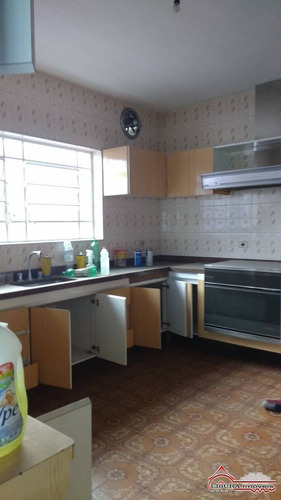 Imagem 4 de 15 de Casa Grande Com Salão Em Baixo Pq Santo Antonio Jacareí Sp - 2102