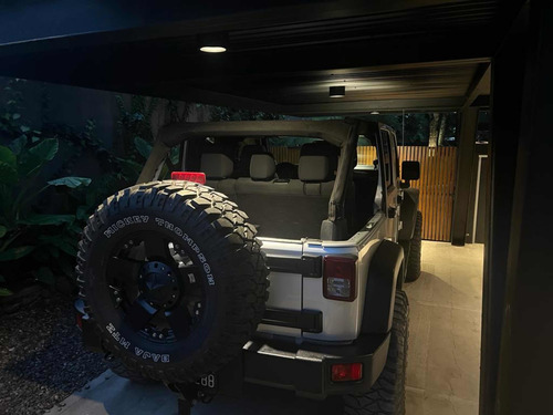 Imagen 19 de 22 de Jeep Wrangler 2011 3.8 Sport Unlimited 199cv Atx